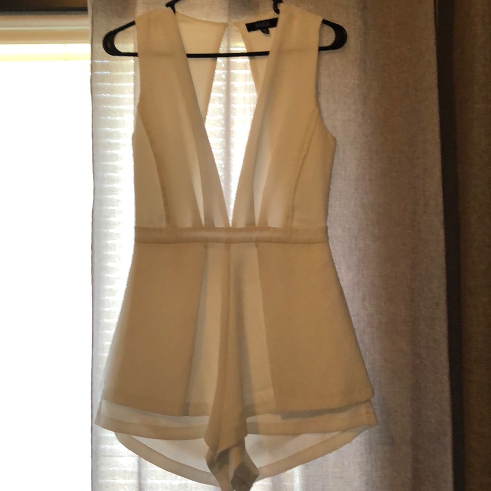 White romper in Good conditions